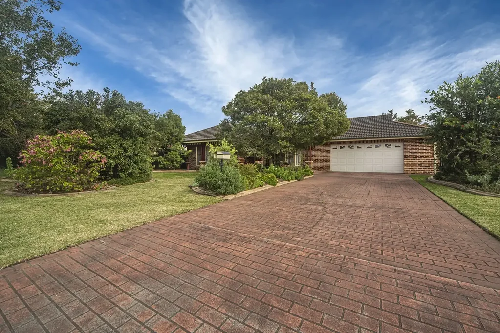 53 Jasmine Drive, Bomaderry, NSW 2541