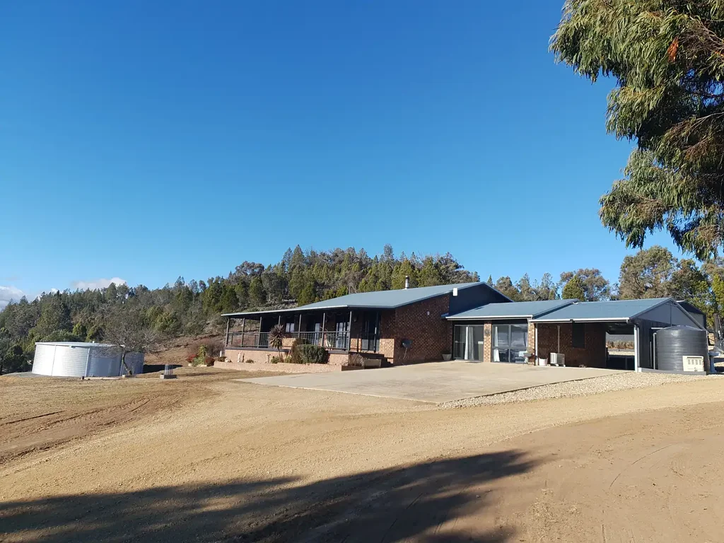 Bunyan BEAUTIFUL FAMILY HOME IN BUNYAN NSW