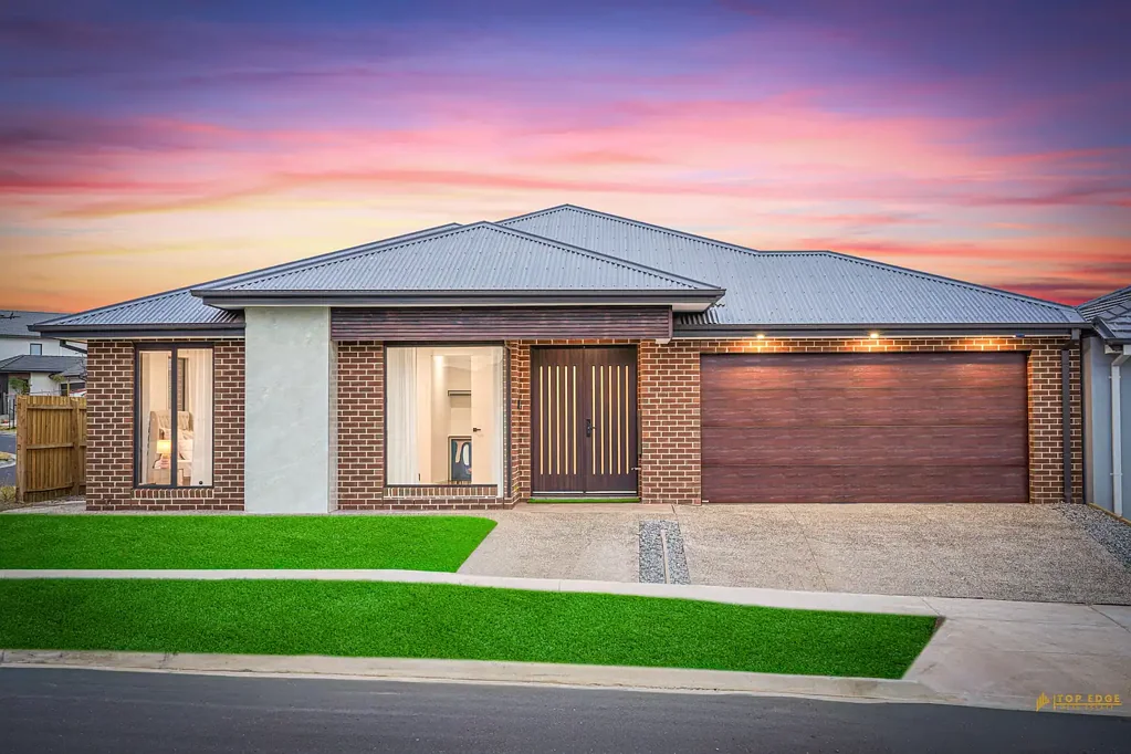 Bonnie Brook 5Habitaciones LUXE LIVING IN AN ENVIABLE LOCATION !!