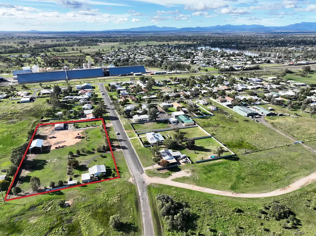 Narrabri 2Habitaciones Great Base Property or Development Site