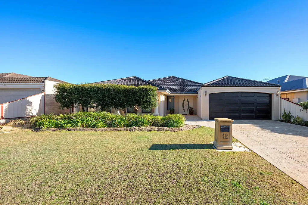 Southern River 4ਬੈੱਡਰੂਮ Spacious Family Home