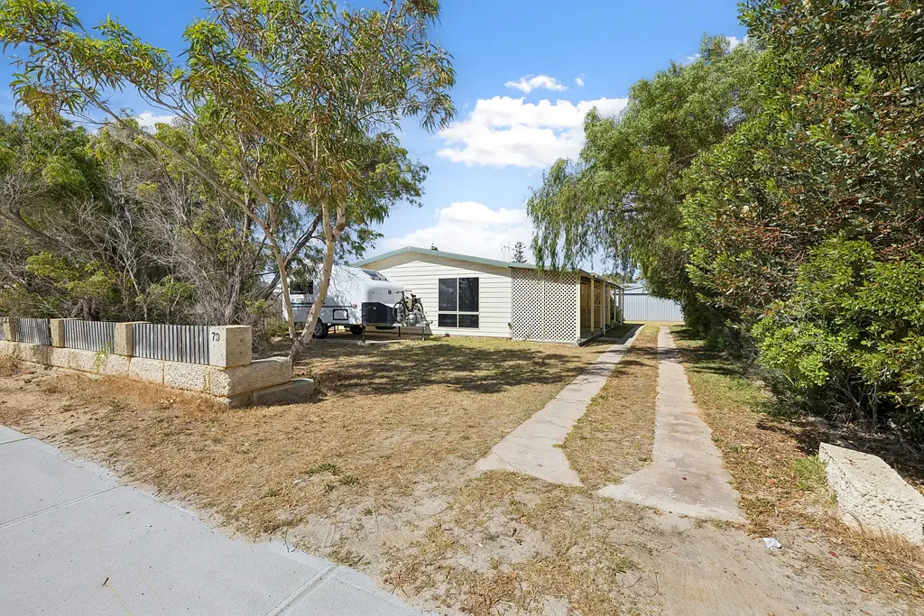79 Gingin Road, Lancelin, WA 6044