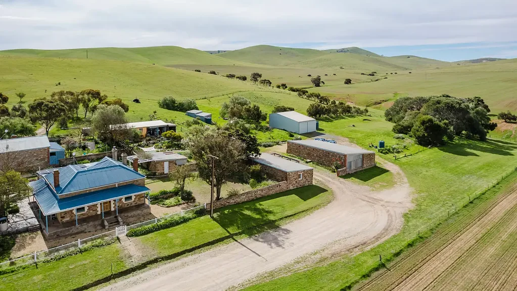 Burra 4ਬੈੱਡਰੂਮ CHARMING BLUESTONE HOME ON 2.5 ACRES