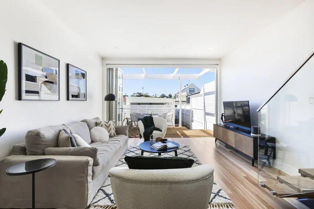 Contemporary 4-bedroom home with garage