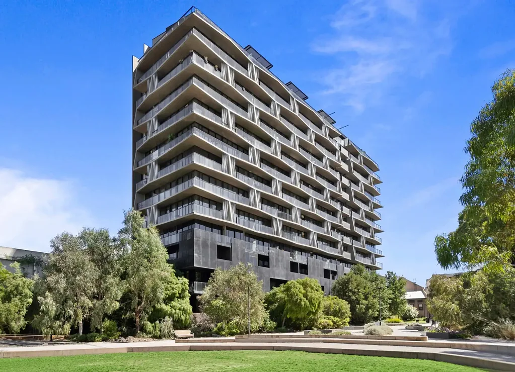 FULLY FURNISHED PREMIUM APARTMENT LIVING