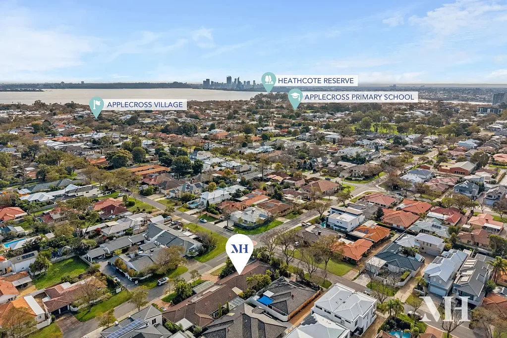 Applecross 3 Slaapkamer Move In, Enjoy Today, Enhance Tomorrow - A Rare Applecross Gem