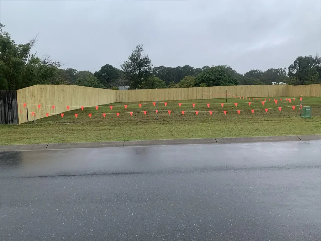Capalaba 独特私密空地 易达安静Cul de sac 平缓坡度 无挡土墙 现代设施齐全 立即建造 Vacant Residential Lot for Sale in Maridale Park, Redlands Area