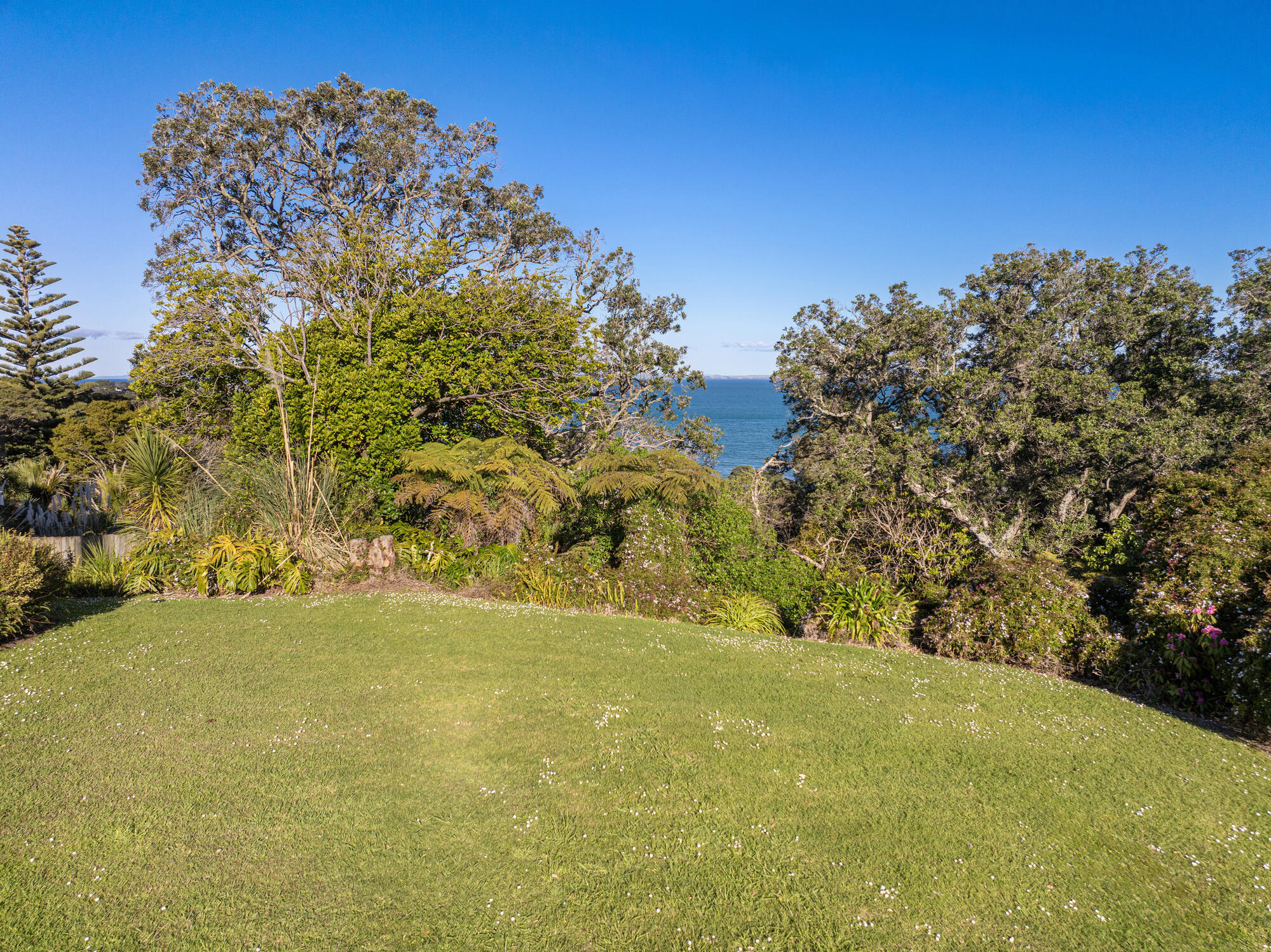 6 Cochrane Avenue, Arkles Bay, photo 9