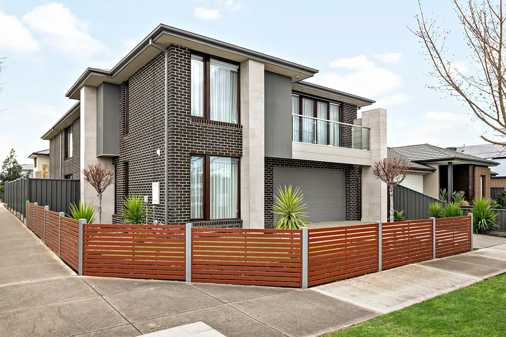 Kalkallo 5ਬੈੱਡਰੂਮ Former Display Home Showcasing Unmatched Quality and Timeless Class