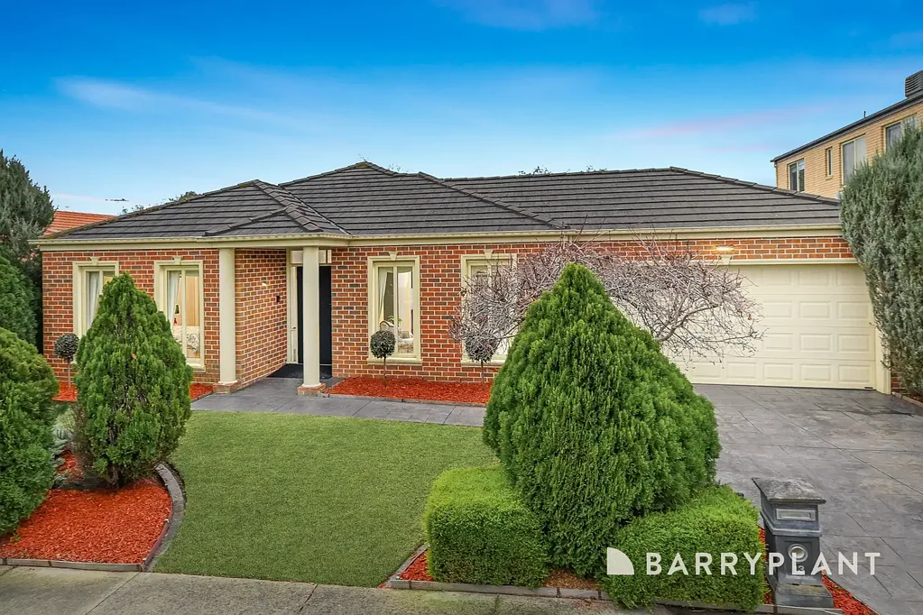 13 Lorikeet Drive, Berwick, VIC 3806