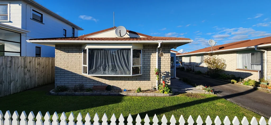Westown, 2 bedrooms