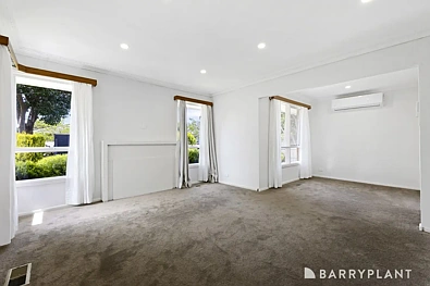ਰਹਿਣ ਵਾਲਾ ਕਮਰਾ - 32 Pine Road, Bayswater, VIC 3153