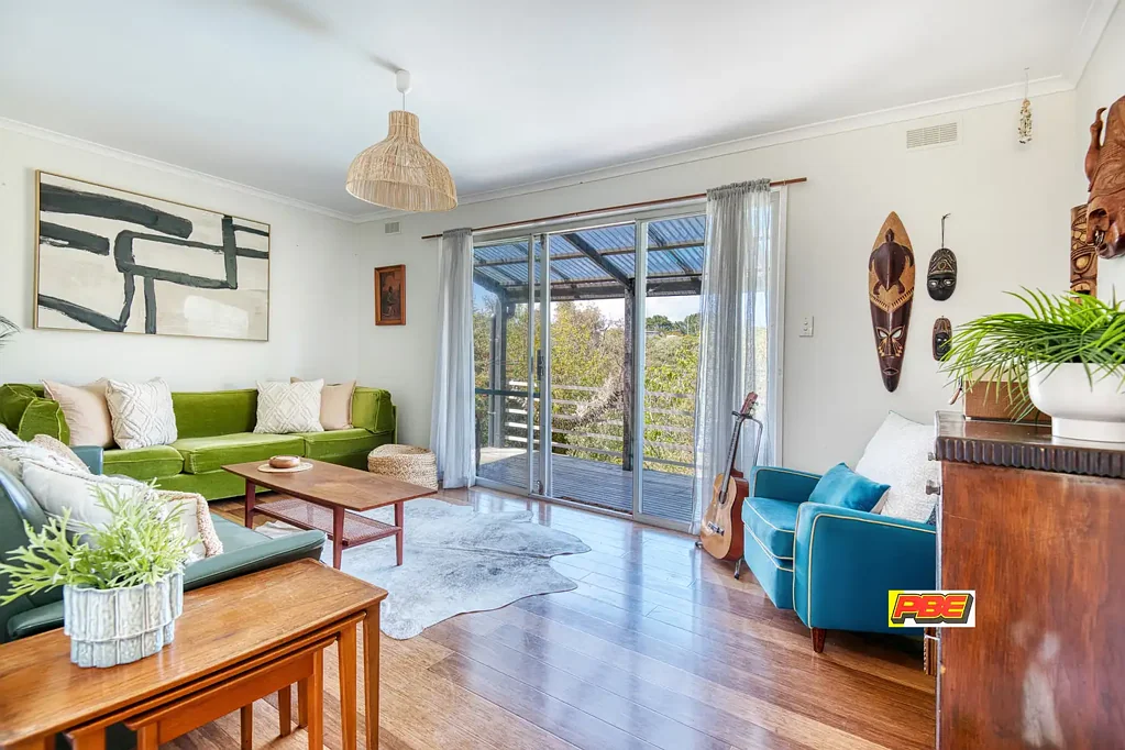 Venus Bay 3 Slaapkamer Spacious Family Home with Reserve Views & Dual Street Access