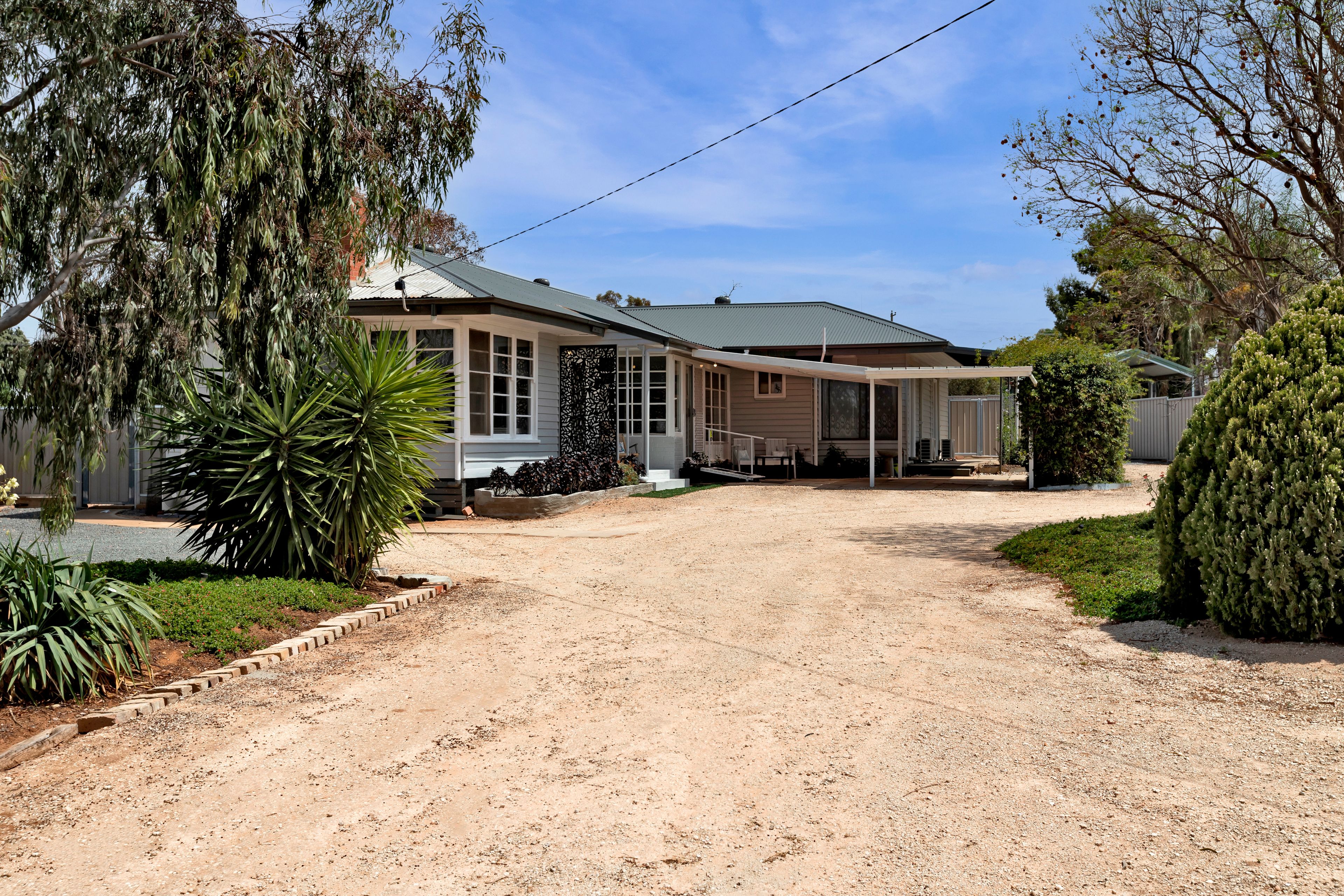 94 ROWE ST, OUYEN VIC 3490, 0部屋, 0バスルーム, House