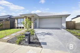 24 Valberg Street, Winter Valley