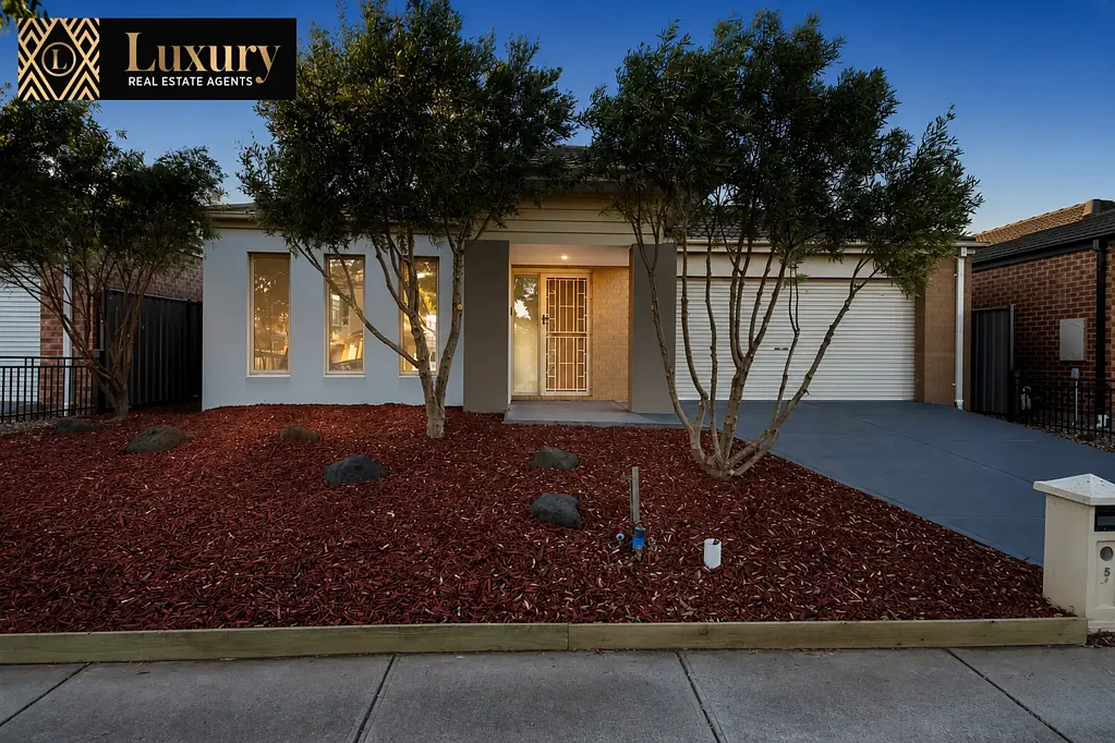 MODERN FAMILY HOME FOR LEASE IN THE HEART OF TARNEIT