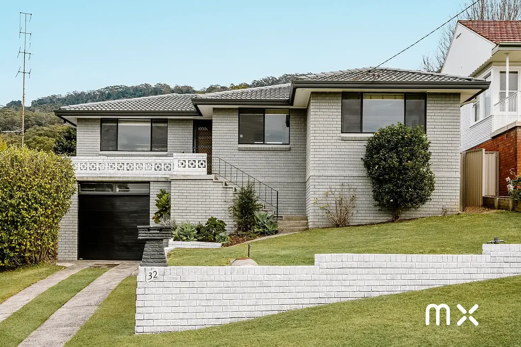 32 June Parade, Woonona, NSW 2517