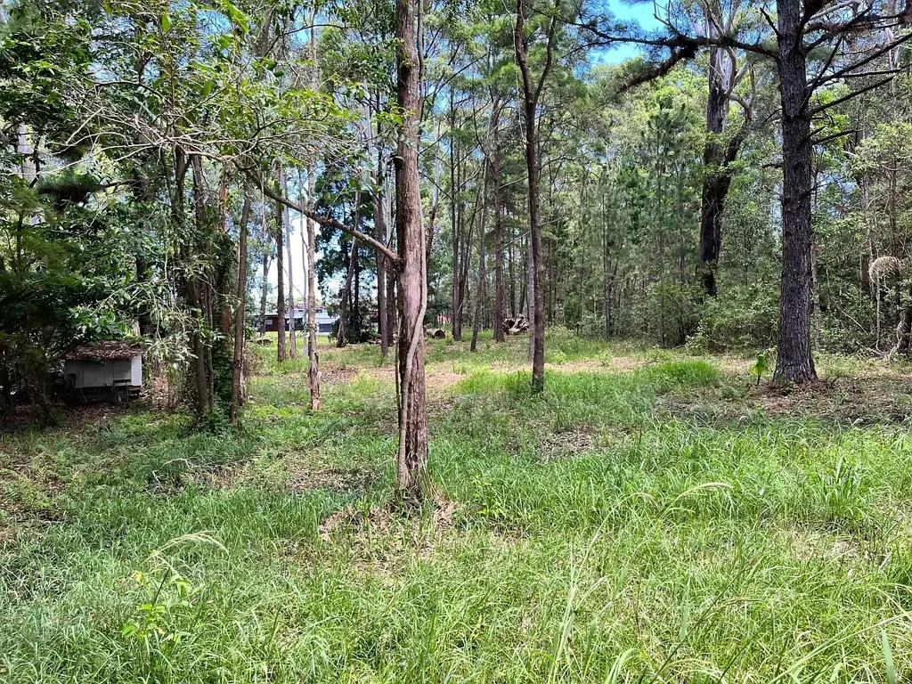 Russell Island 974平商业地块 紧邻码头400米IGA 已清理土地 无限开发潜力 Commercial Block, Close to Town & Ferry