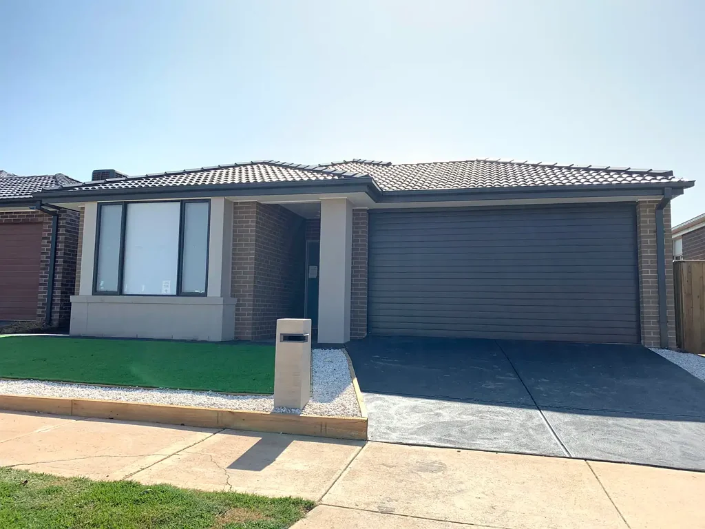 16 Otago Grove, Werribee, VIC 3030