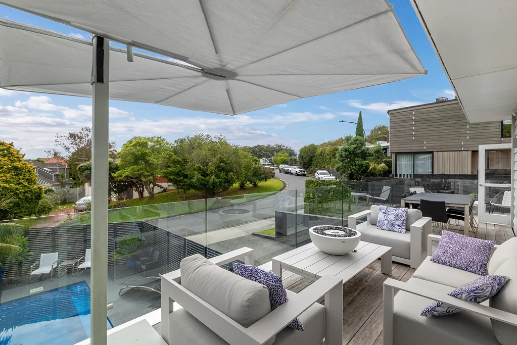 Takapuna 3ਬੈੱਡਰੂਮ Land + Location + Opportunity