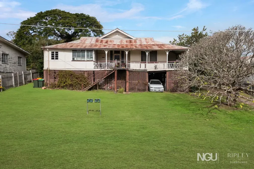 Eastern Heights 4部屋 Bring Your Imagination: Historic Queenslander with Massive Upside