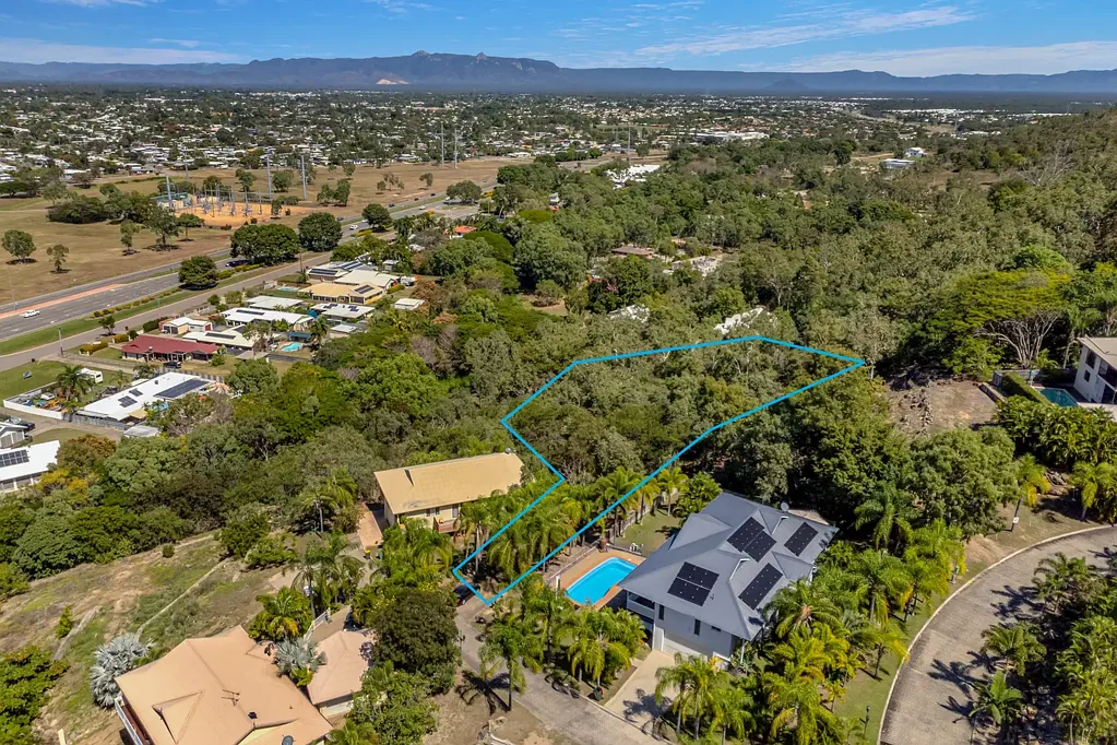 Mount Louisa  Elevated Block with Stunning Views in Federation Hill