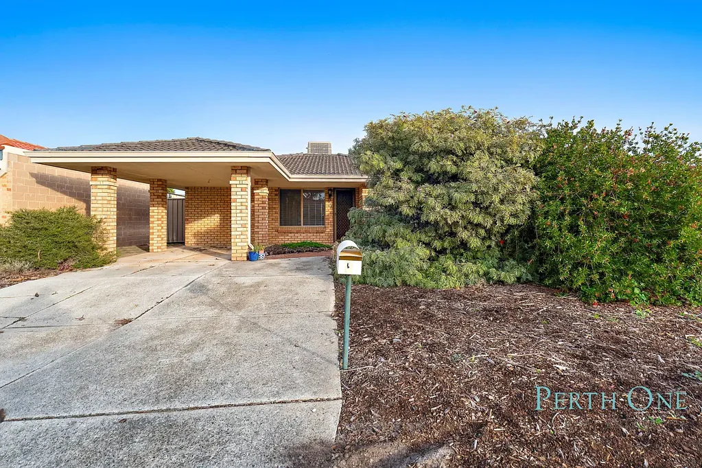 Spacious Family Living in a Quiet Morley Cul-de-Sac!!