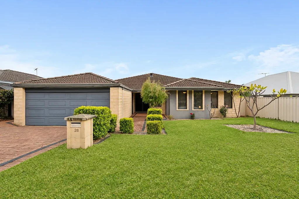 Madeley 4Kwarto LOCATION, SPACE & OPPORTUNITY - MAKE YOUR MOVE!