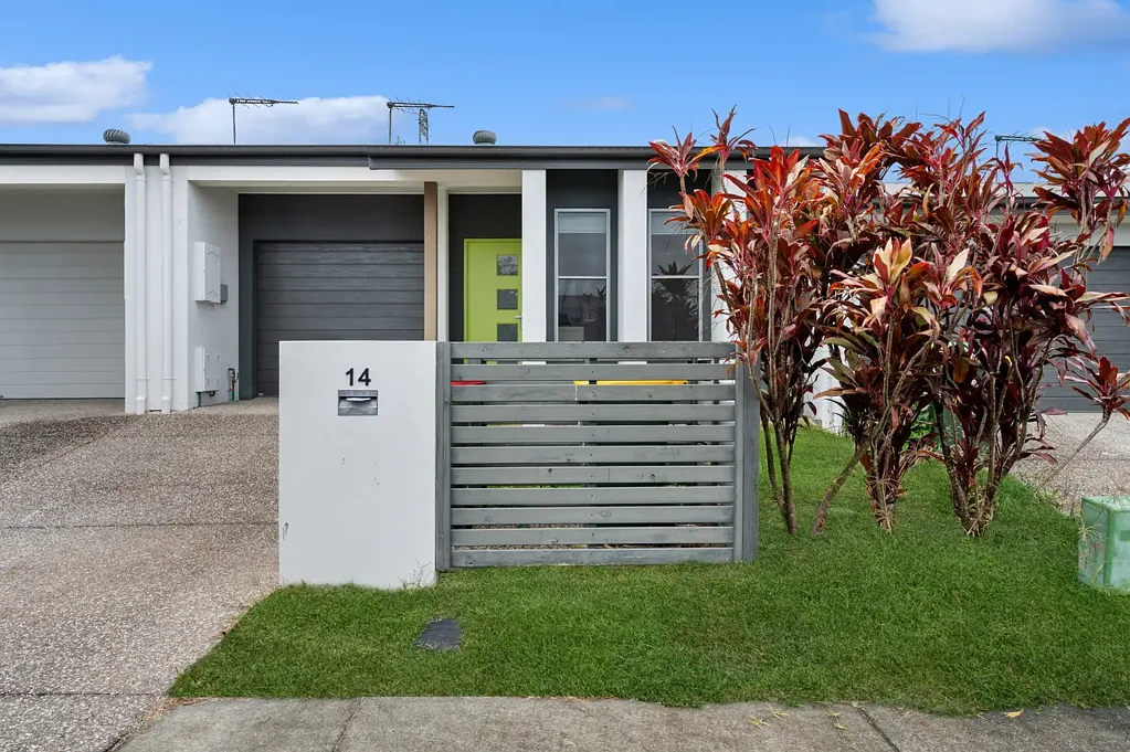 14 Rowley Street, Strathpine, QLD 4500