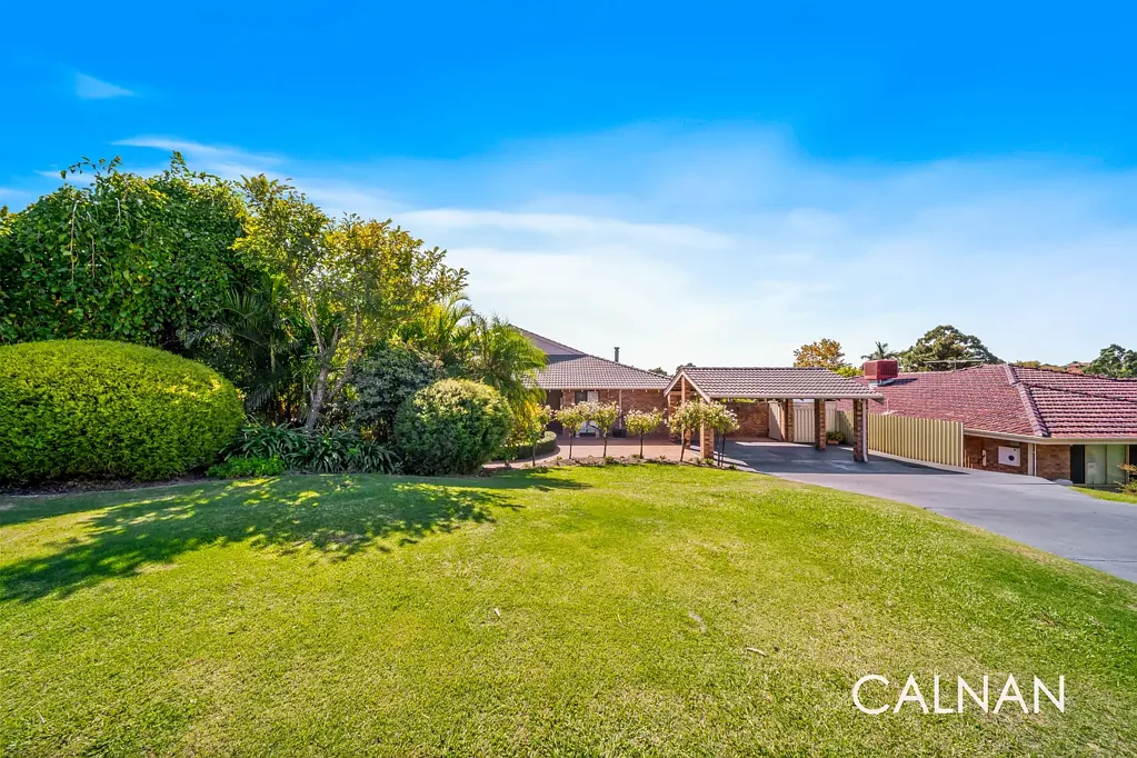 Spacious Family Home with Pool & Garden Maintenance Included