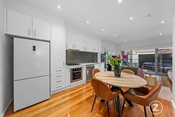 2/181 Stud Road, Wantirna South