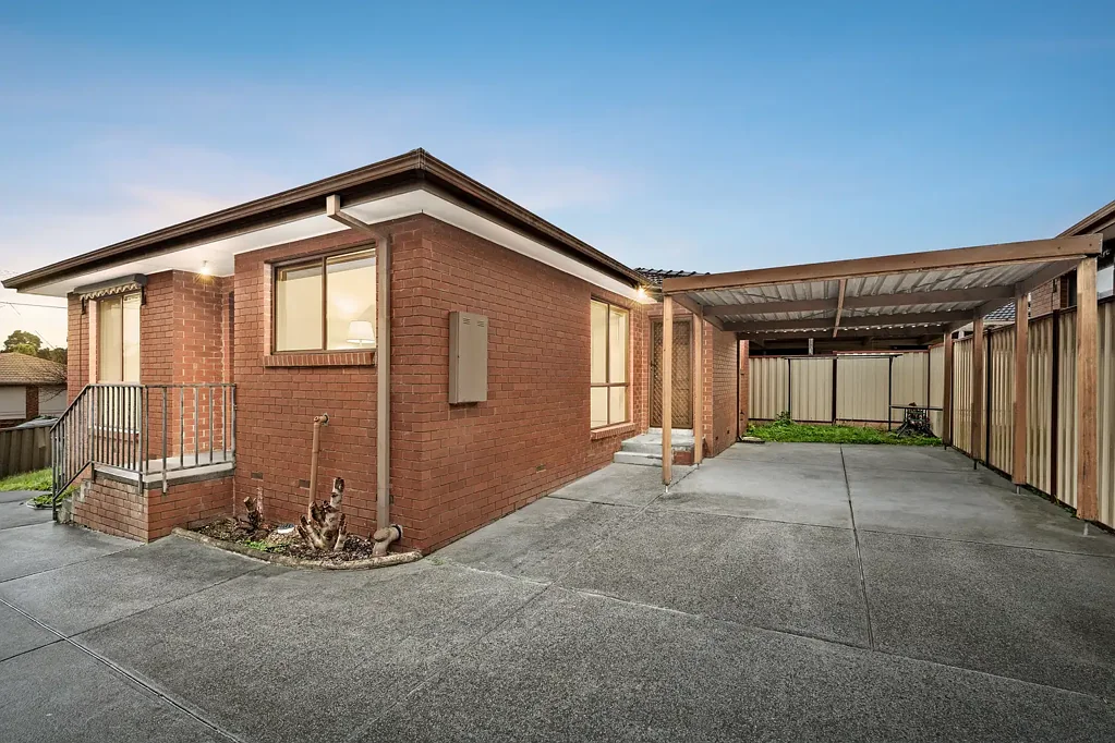 Noble Park North 2房 便利地段的轻松生活 Effortless Living in a Convenient Location