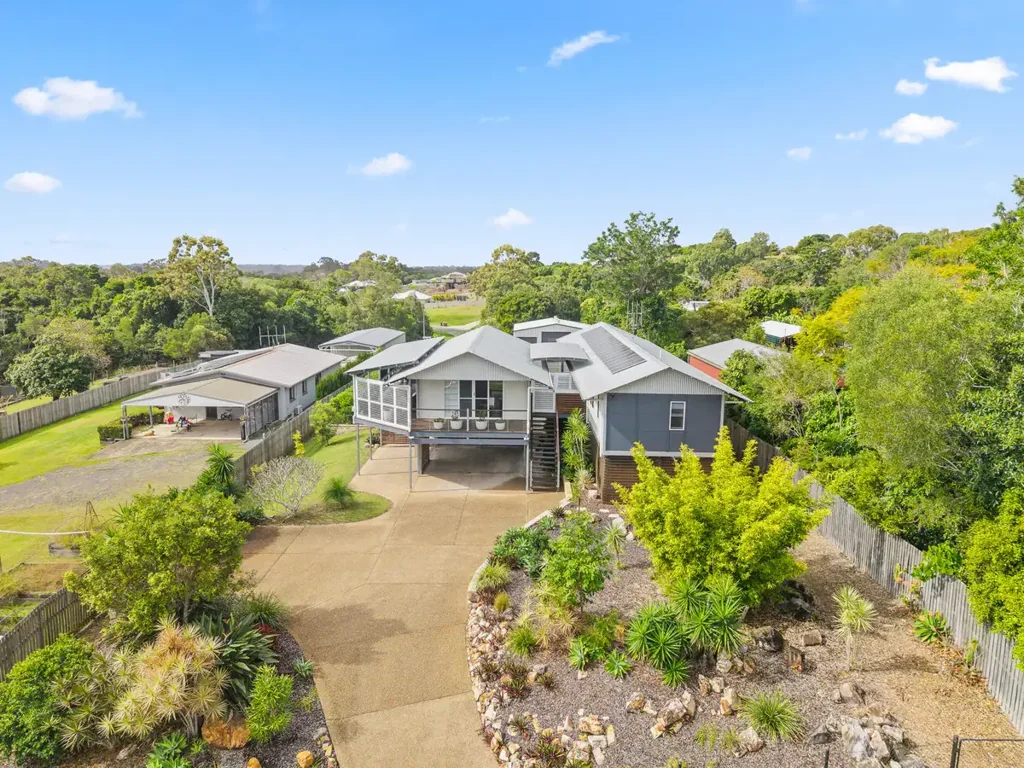 Craignish 5房  Spacious Family home with Pool, Shed & No Rear Neighbours