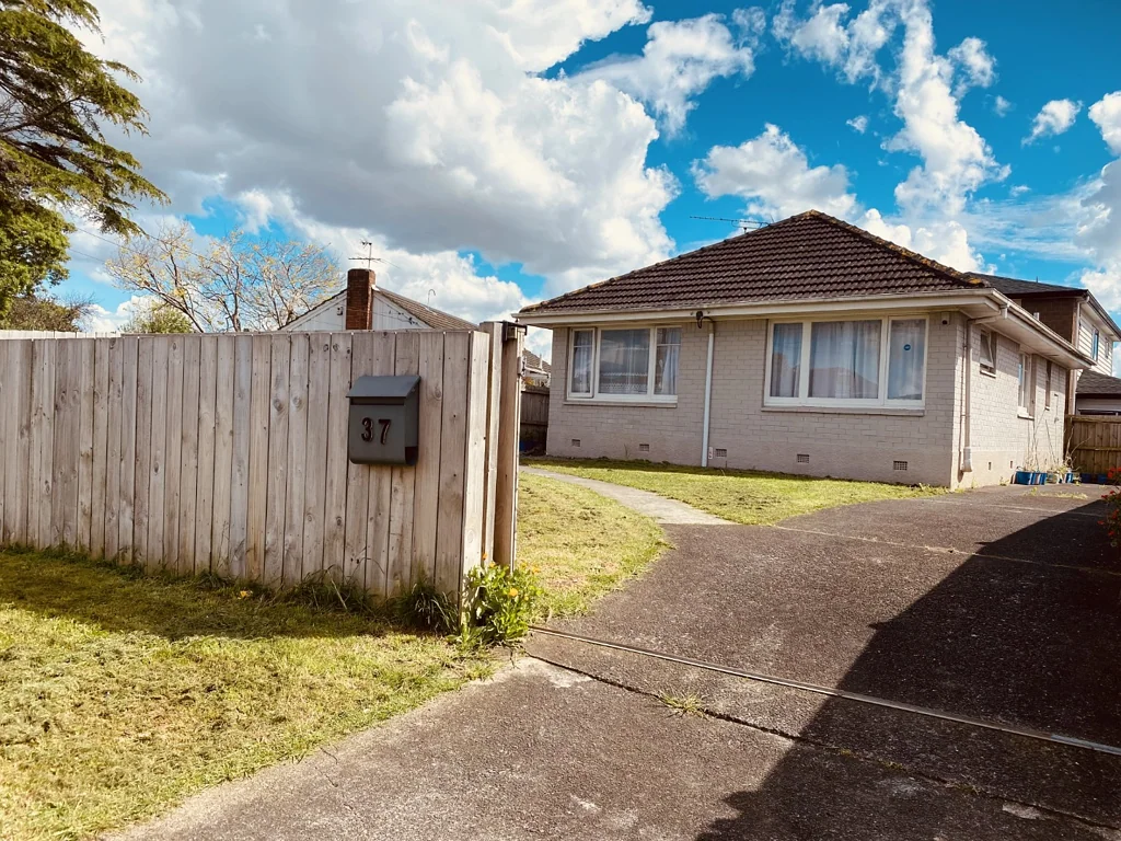 Charming 3-Bedroom Family Home in the Heart of Mangere East, Auckland