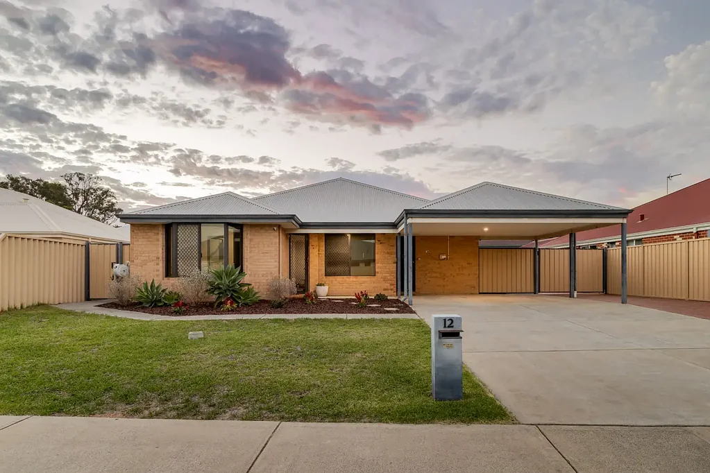 12 Kambany Approach, Dalyellup, WA 6230