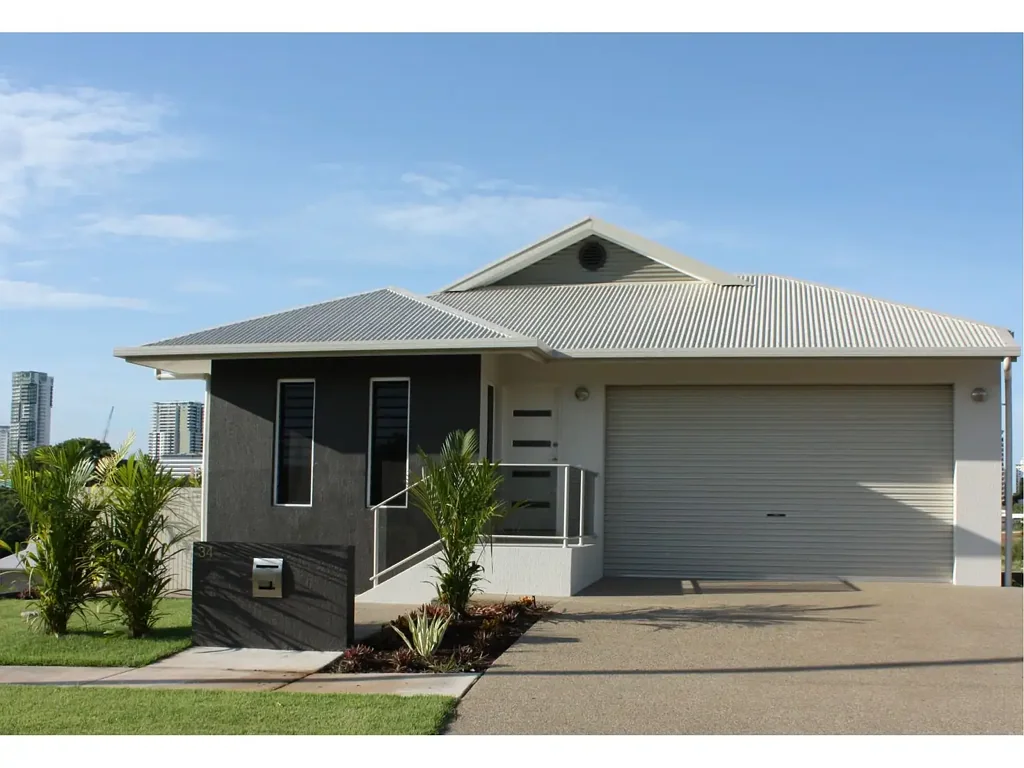 Outstanding Executive Home Near City