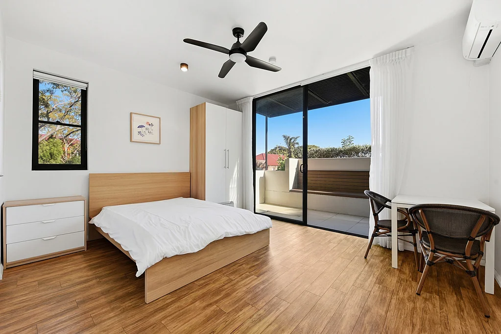 Fully Furnished, Modern studio in the heart of Bondi Junction for Lease.