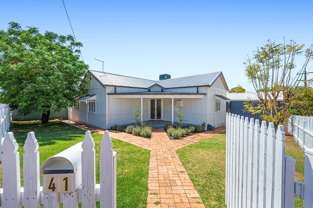 41 Lyall Street, Lamington, WA 6430