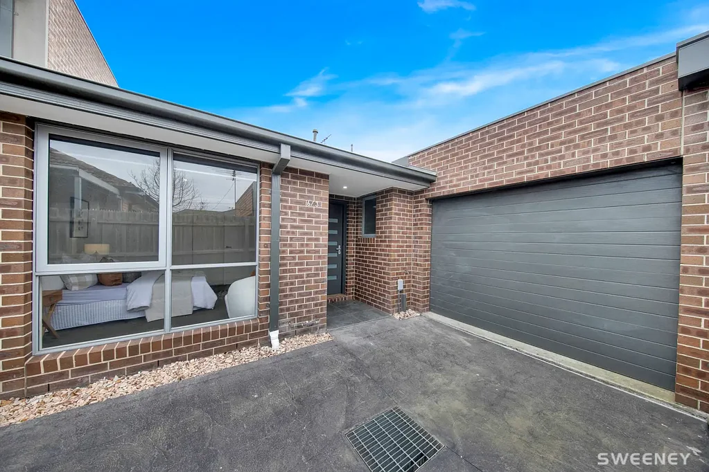 Altona North 2 Bedroom Spacious, Stylish, and Perfectly Positioned