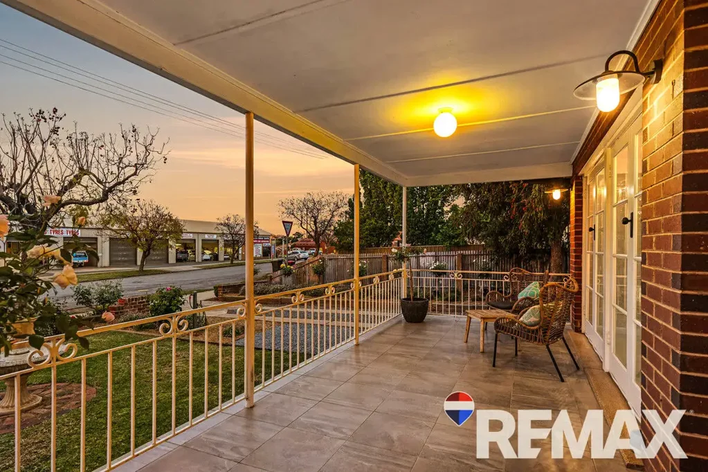 39 Loughnan Street, Coolamon, NSW 2701