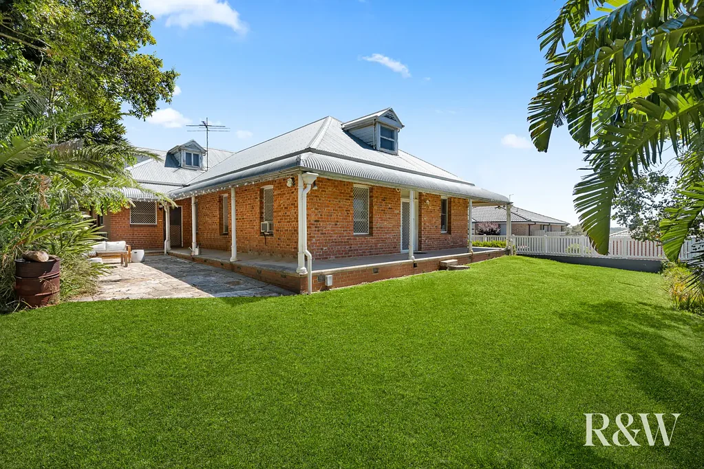 Rooty Hill 5બેડરૂમ Historic Homestead on 894m2 (Own a piece of Rooty Hill History)