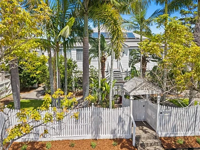 102 PINE ST, WYNNUM QLD 4178, 4 कमरे, 2 बाथरूम, House