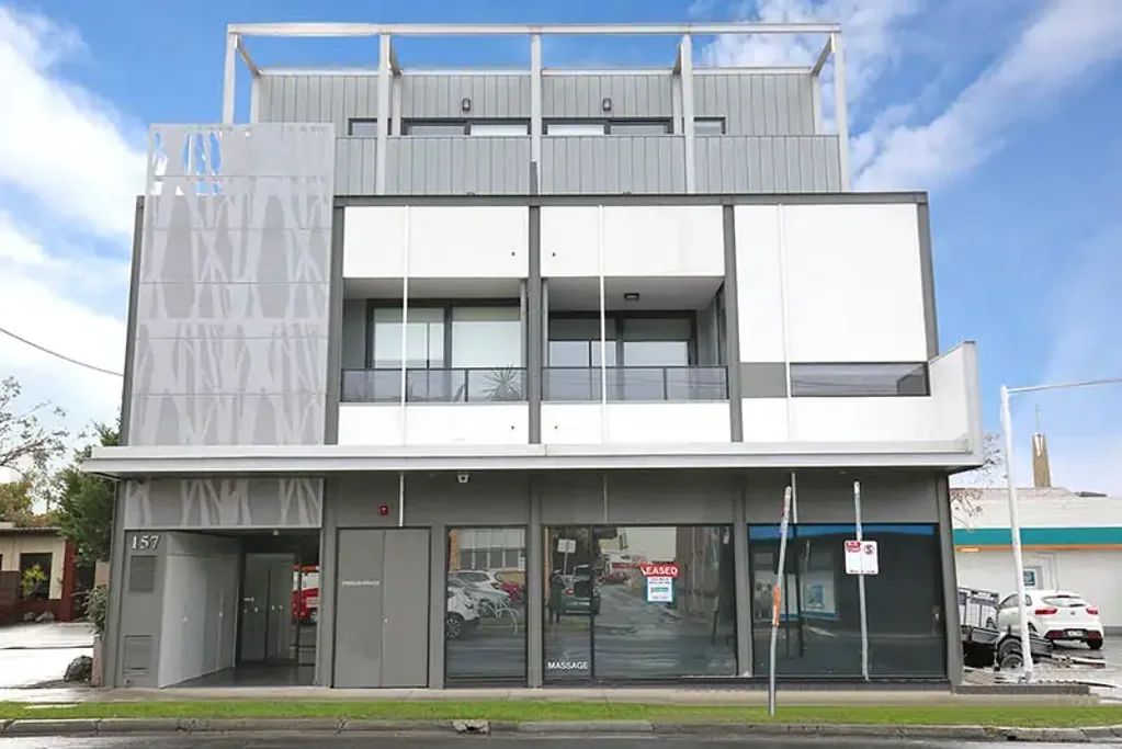 Spacious 2-Bedroom, 2-Bathroom Apartment in Secure Boutique Development