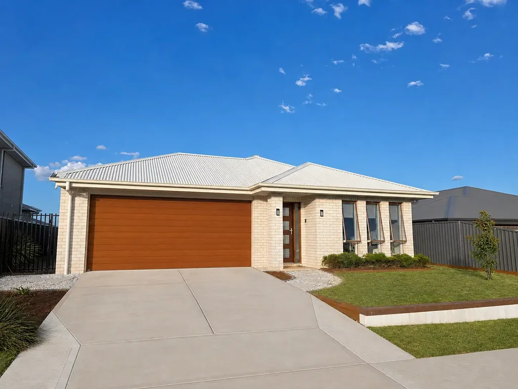 Prime positioned modern Family Home