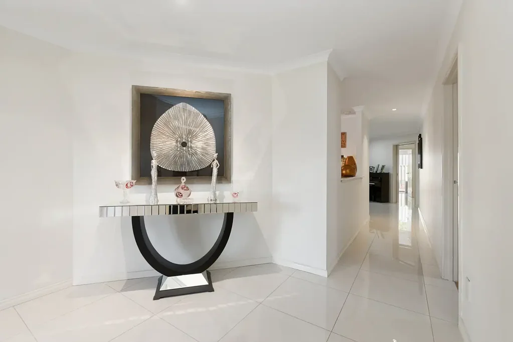 Noranda 5房  88 Bramwell Road, Noranda Not Just a Home… A Statement of How Living Should Feel