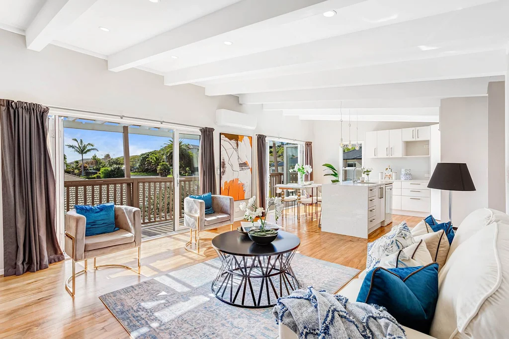 Stanmore Bay 3房  Space, Style & Future Potential in Stanmore Bay