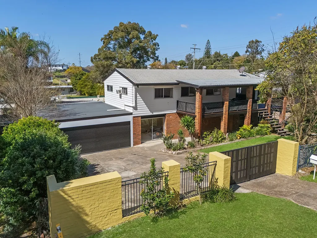 Redbank Plains 5 Bedroom Versatile Family Living in Redbank Plains