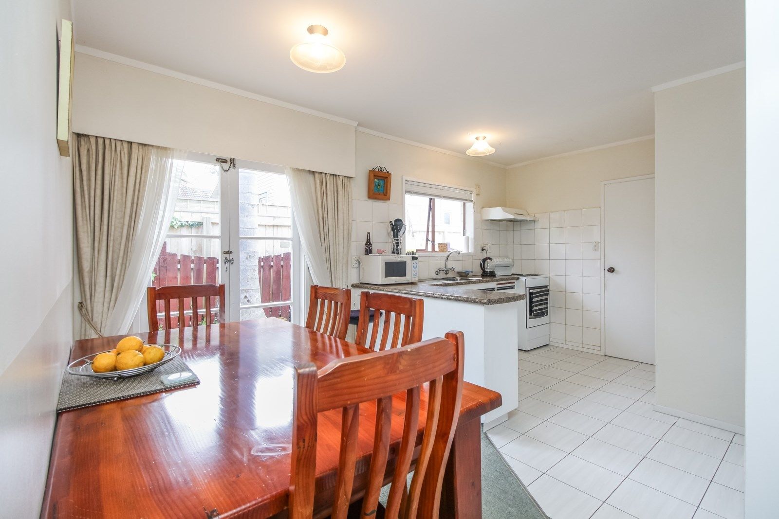 2/20 Eastern Beach Road, Eastern Beach, Auckland - Manukau, 3 Bedrooms, 0 Bathrooms