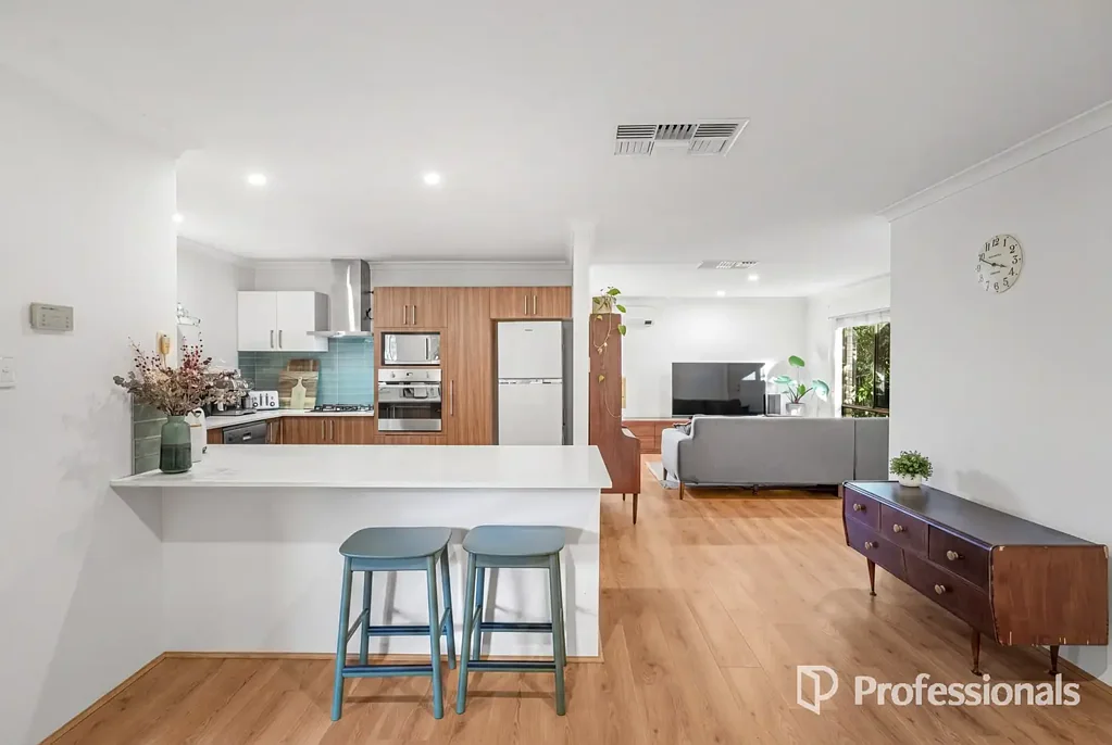 Maylands 3ห้องนอน RIVERSIDE LIVING ON THE MAYLANDS PENINSULA!