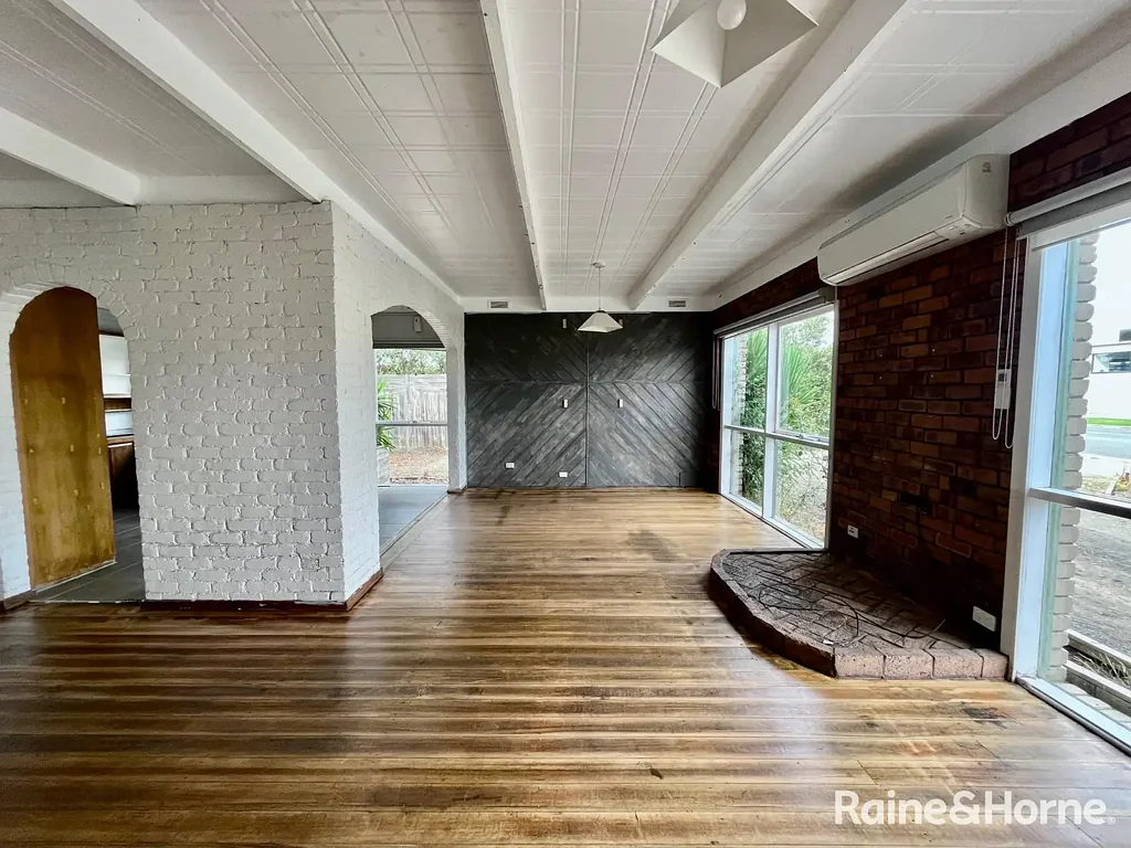4 Bedroom Family home on a massive block!
